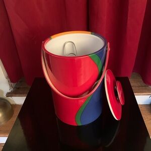 Vintage SUPER COOL 😎 MINT CONDITION Red/yellow-orange/Blue/green Ice Bucket